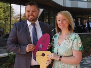 Read more about the article RNN Group receive keys to the University Centre Rotherham